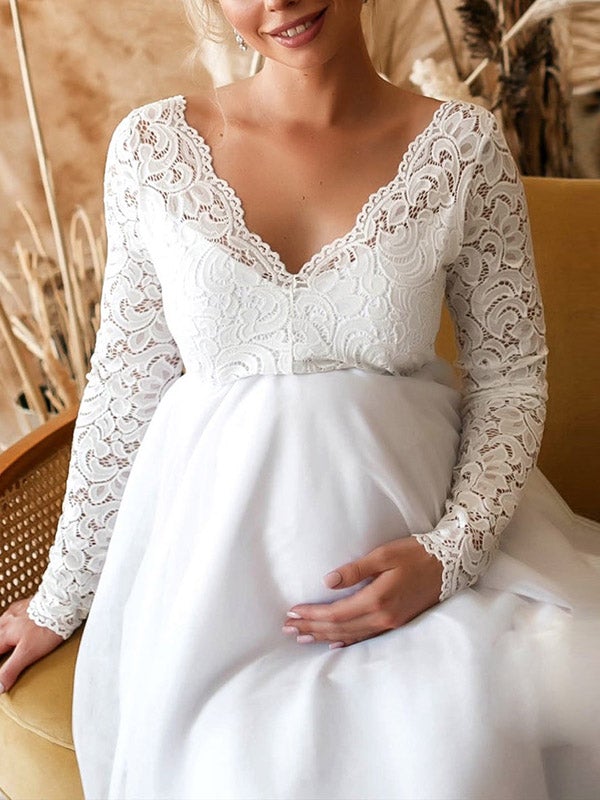 Flowy Lace Long Sleeves Elegant Maternity Photoshoot Maxi Dress